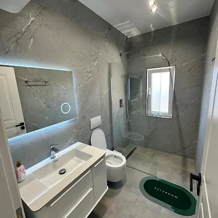 Luxurysuites1 * Shkodra